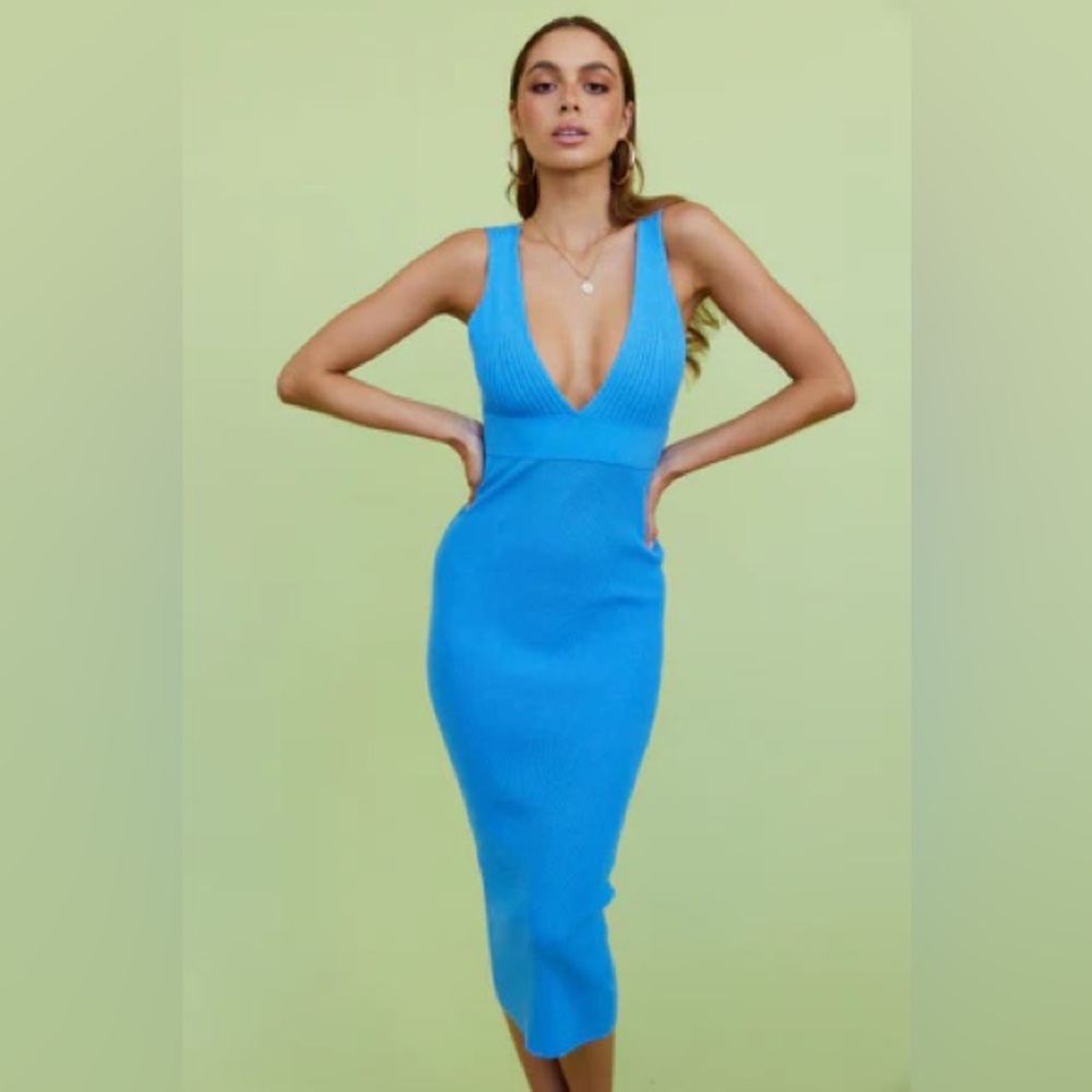 Changing directions blue maxi dress - size small never worn - tags still on